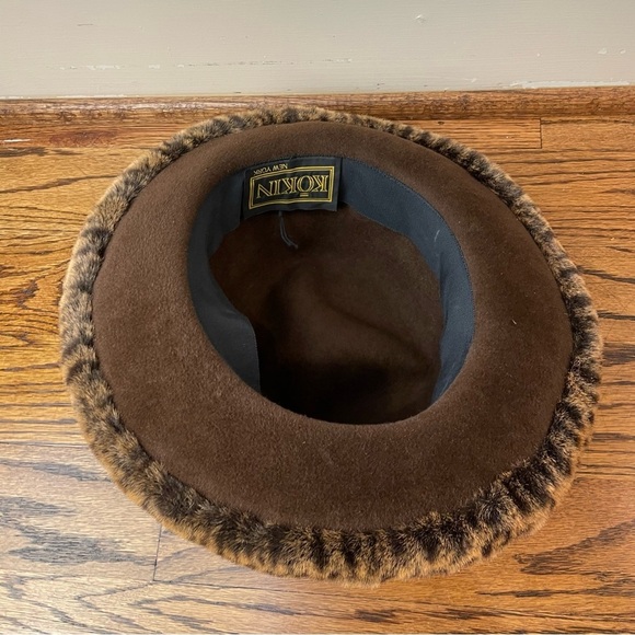 Elegant Brown Brim Fur Trimmed Hat Vintage 90s Winter Accessories